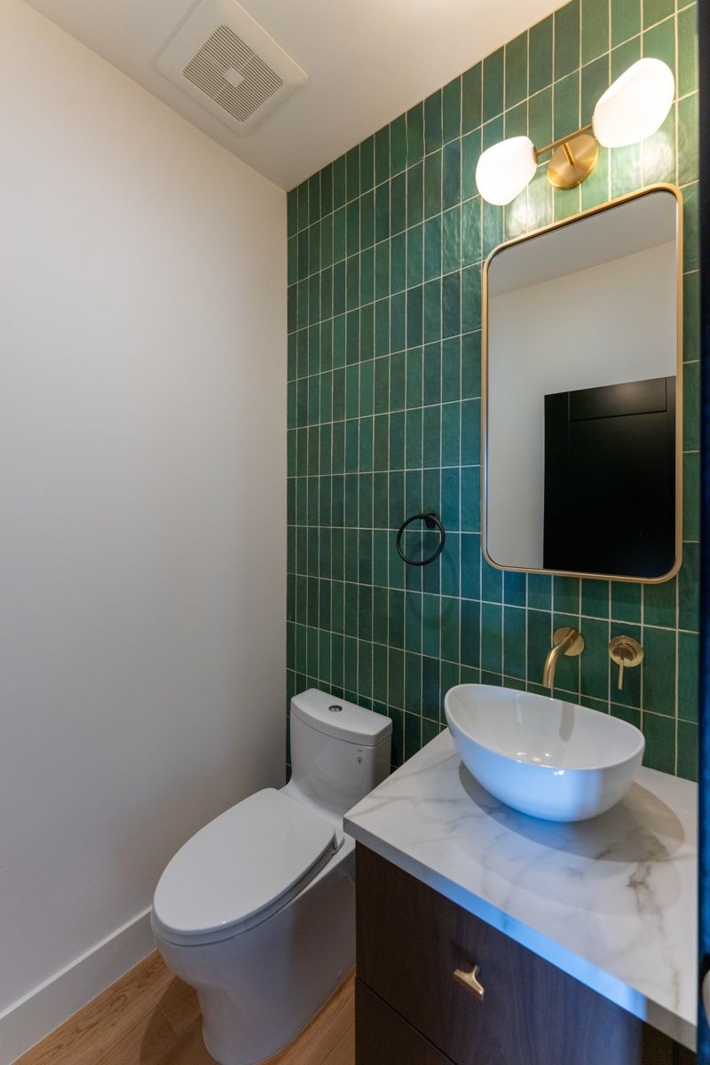 Alan Drive, Penngrove — bathroom — Sonoma Residential Services
